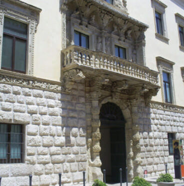 Mare Versus - Palazzo della Marra